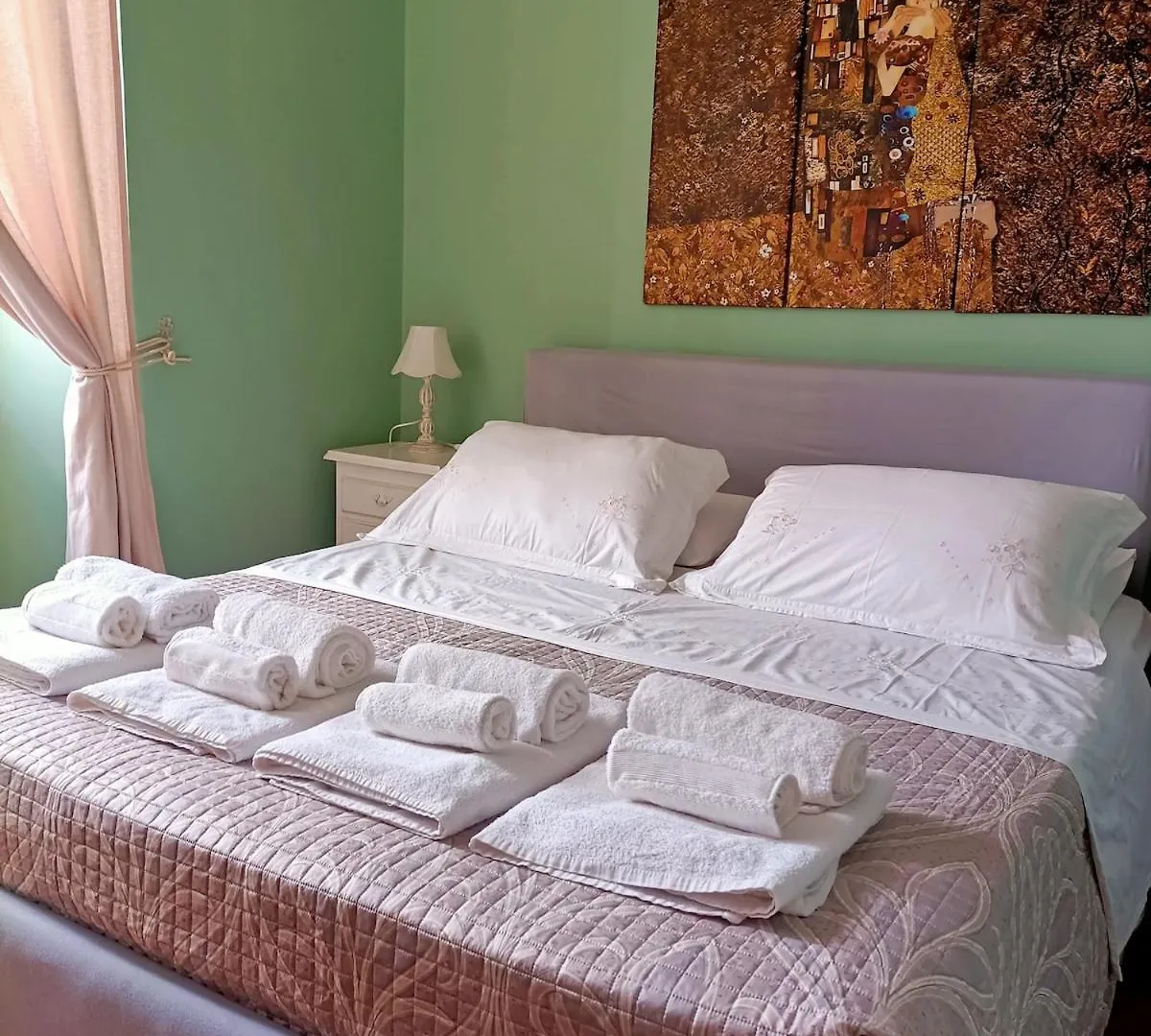 Colosseo Exclusive Elegant Apartment Rome