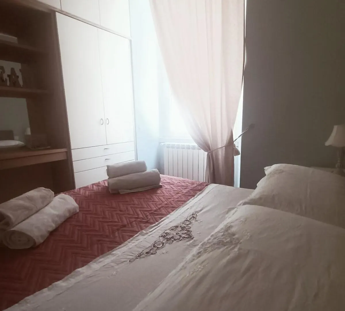 Colosseo Exclusive Elegant Apartment Rome Italy