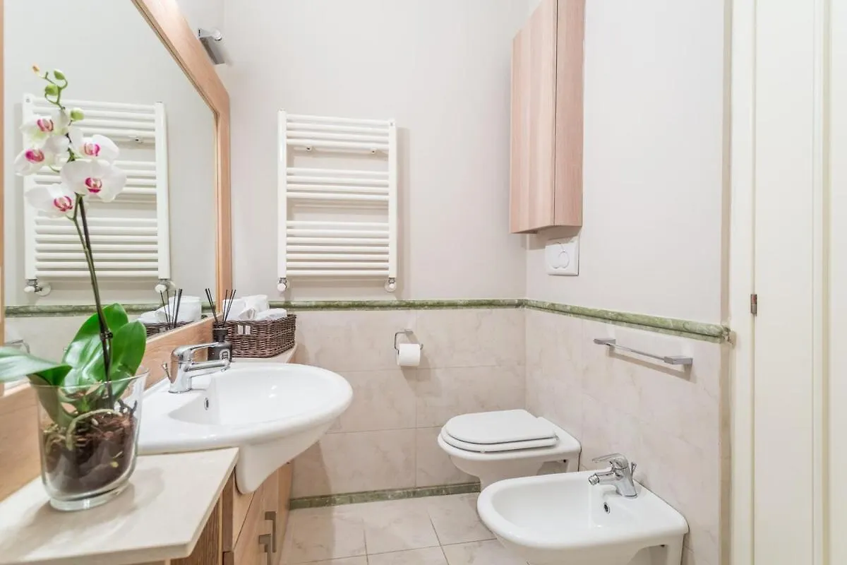 Colosseo Exclusive Elegant Apartment Rome 0*,  Italy