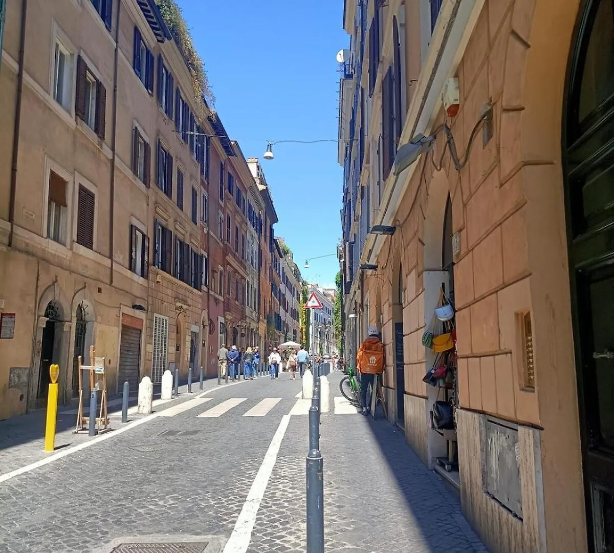 Colosseo Exclusive Elegant Apartment Rome Italy